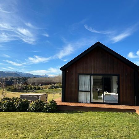 Guest House With A Stunning View Frankton Exterior photo